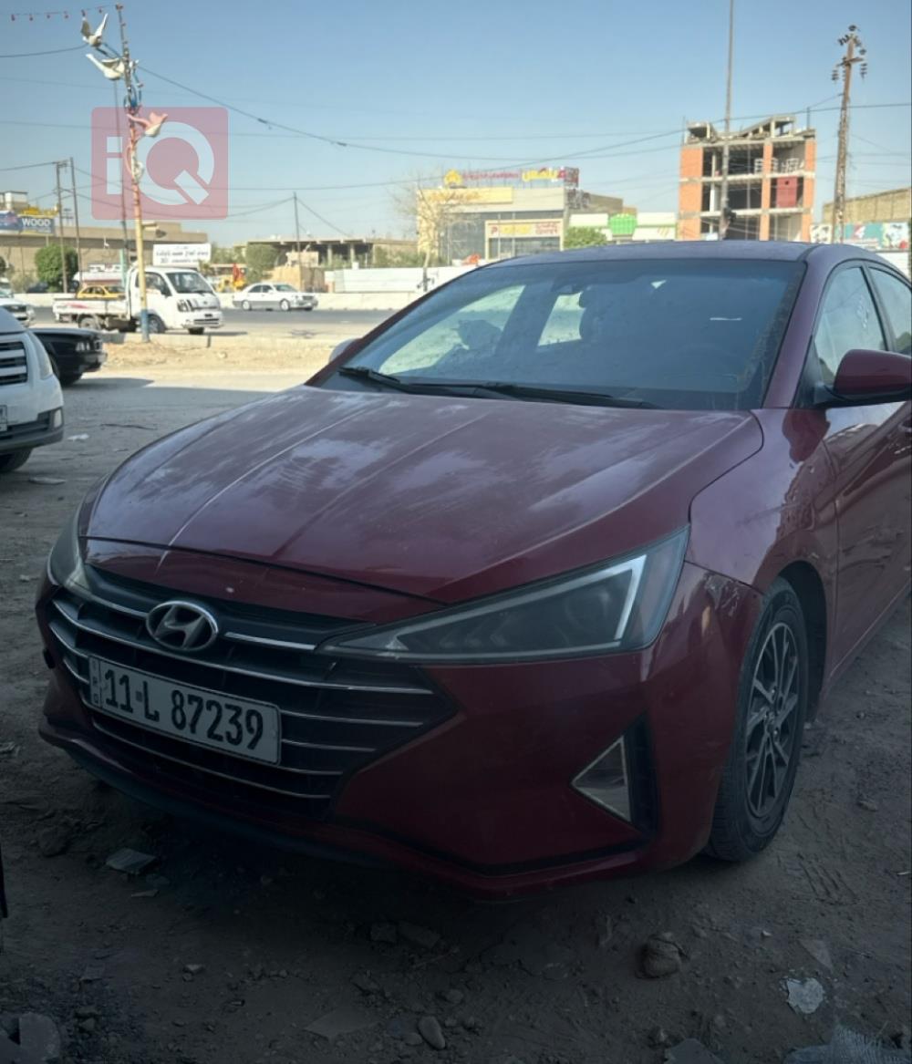 هیوندای ئەلەنترا